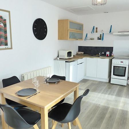 La Petite Maison Tahet, 2 Pers Avec Terrasse Basse-Indre المظهر الخارجي الصورة